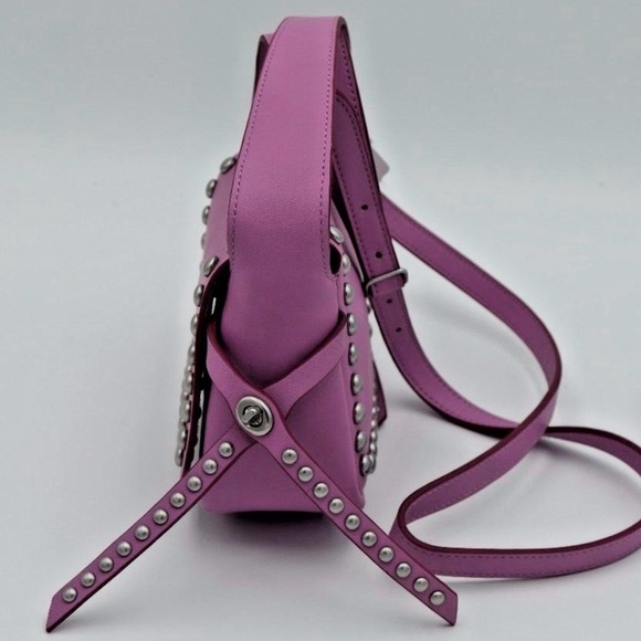 Coach Rivet Dakotah 15 Lilac Leather Studded NWOT Crossbody Bag! - Picture 3 of 5